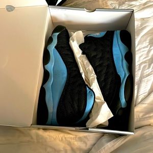 Air Jordan retro 13 university blue